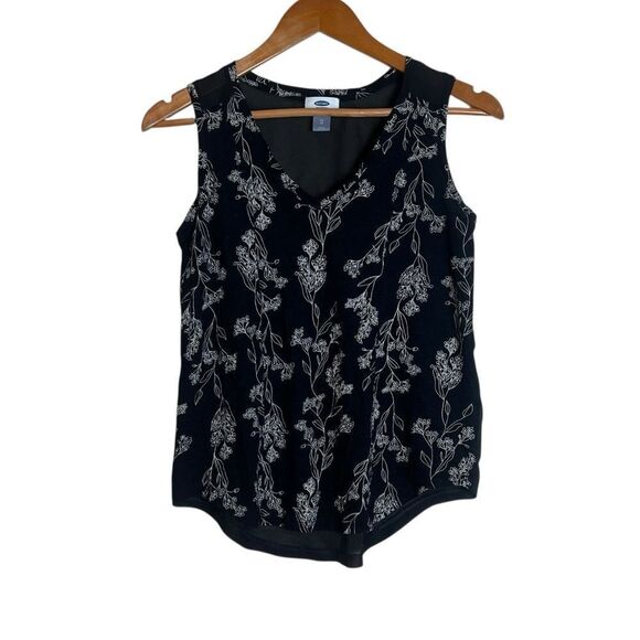 3 for $30! Old navy floral tank top. Size x small - Picture 1 of 6